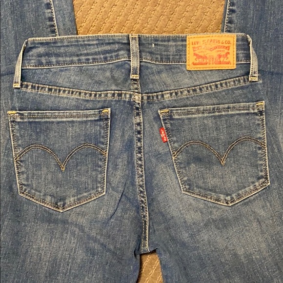 EUC! Levi’s 712 Slim Mid Rise Light Wash - Picture 7 of 8